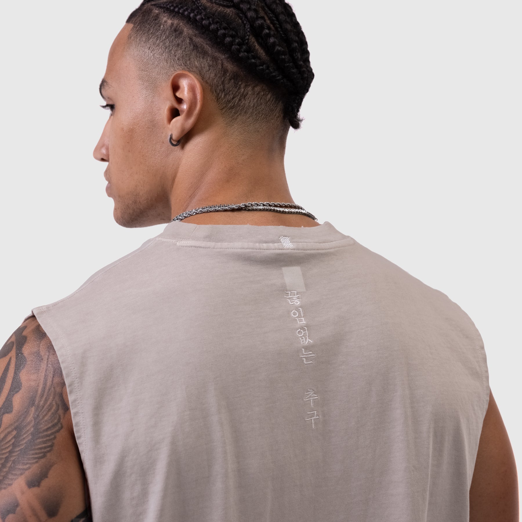 Tech Essential™ Relaxed Cutoff
