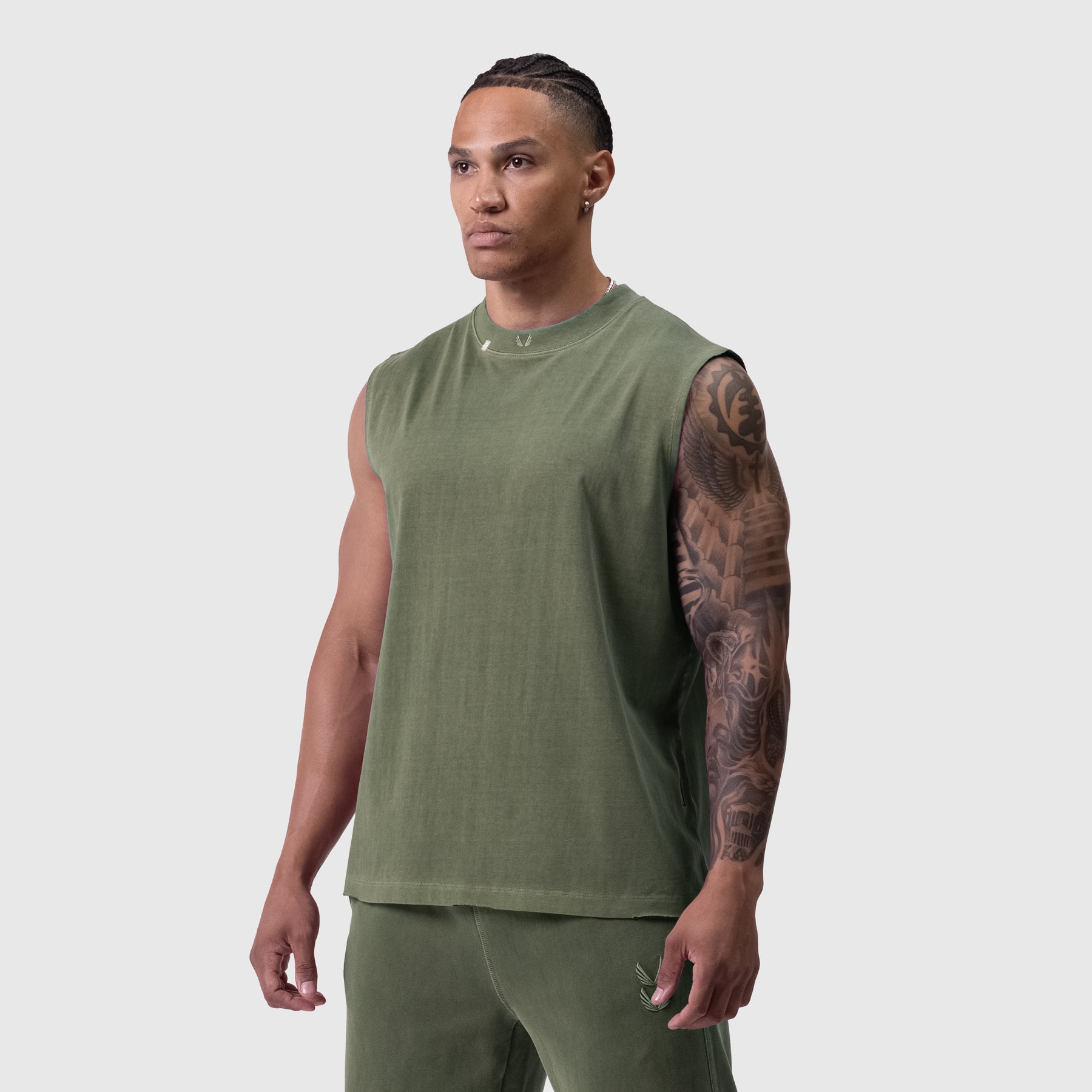 Tech Essential™ Relaxed Cutoff