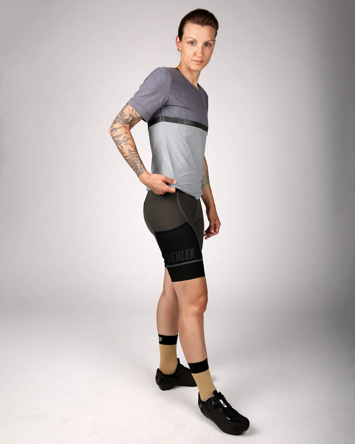 Physical Distance Shirts Biehler Distance Shirt in Grey for Women – DSTNC