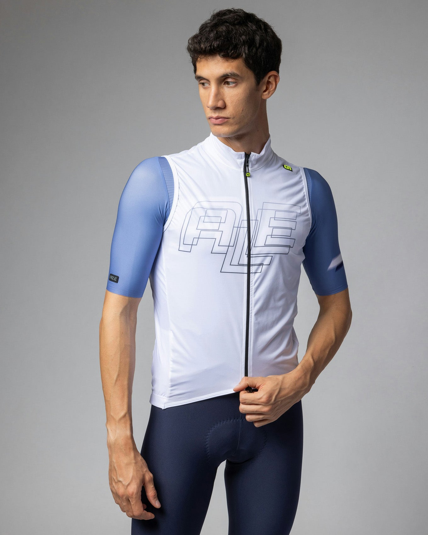 PR-E Sauvage Vest