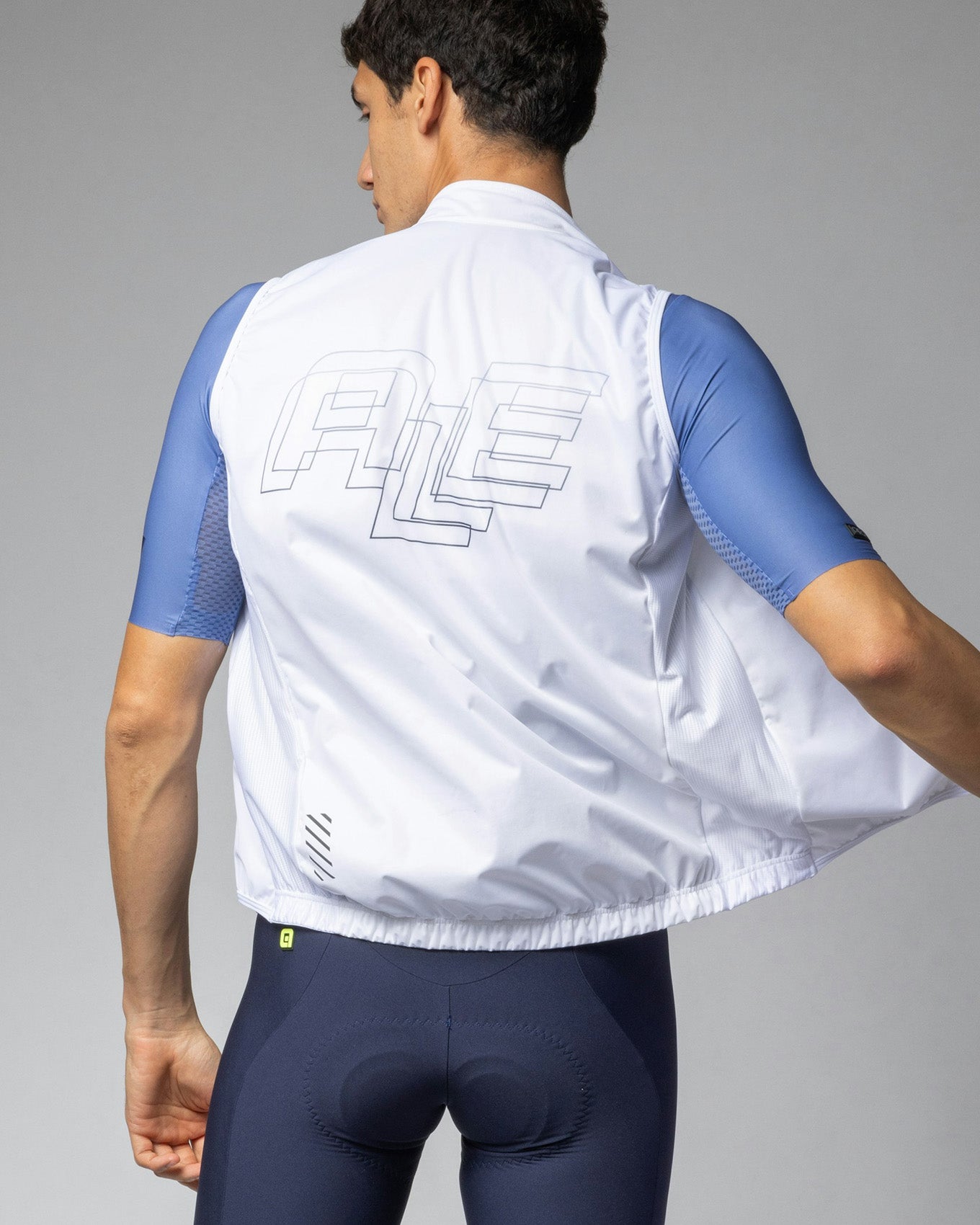 PR-E Sauvage Vest
