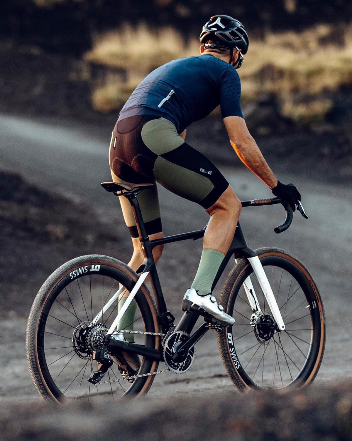 Adventure Cargo Bib Shorts1