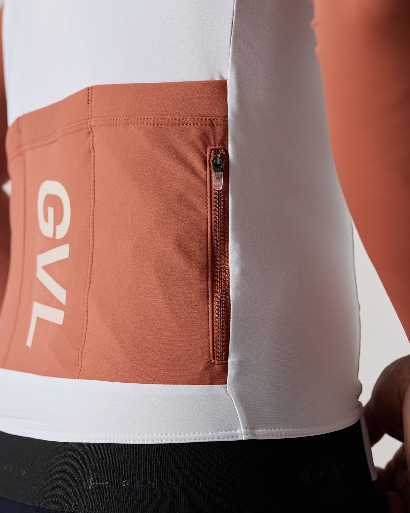 Modern Classic Long Sleeve Jersey 2.0