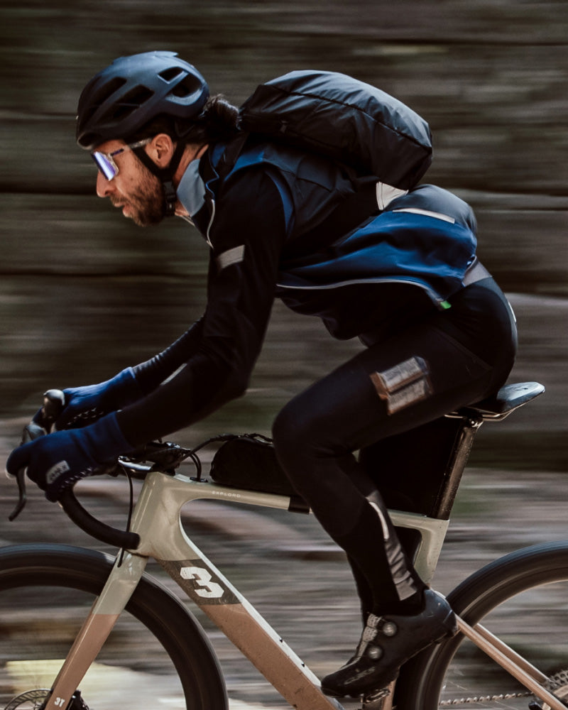 Q36.5 Adventure Riding Backpack in Black – DSTNC