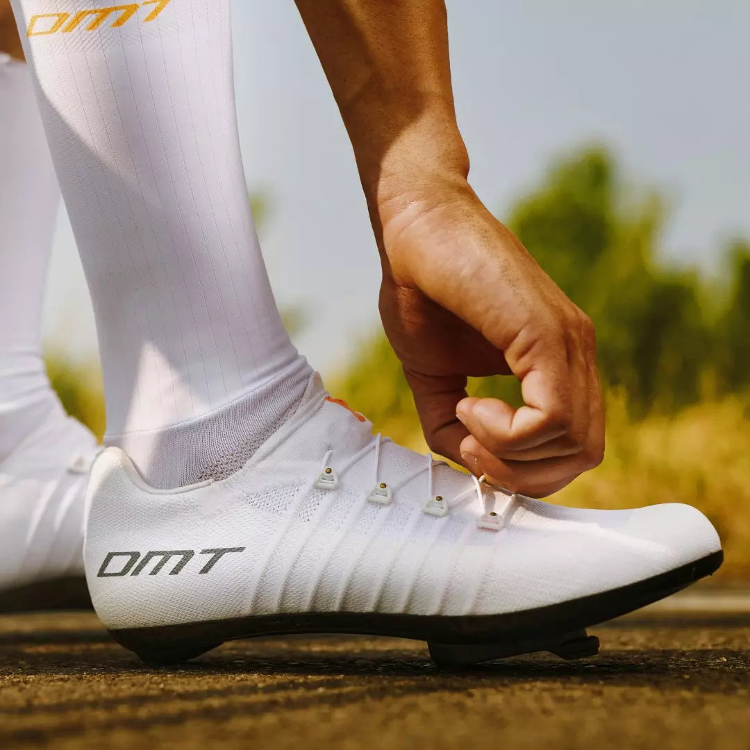 DMT 2026 POGI Road Shoes in White – DSTNC