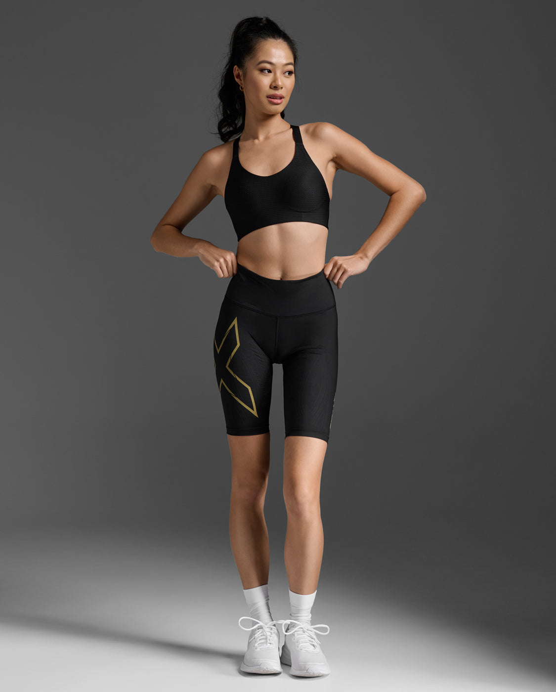 Women's Light Speed Mid-Rise Compression Shorts