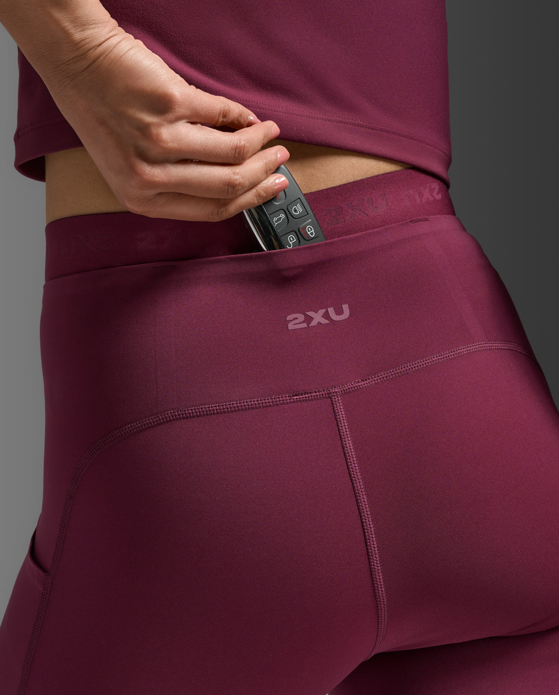 Form Stash Hi-Rise Compression Tights with Pockets