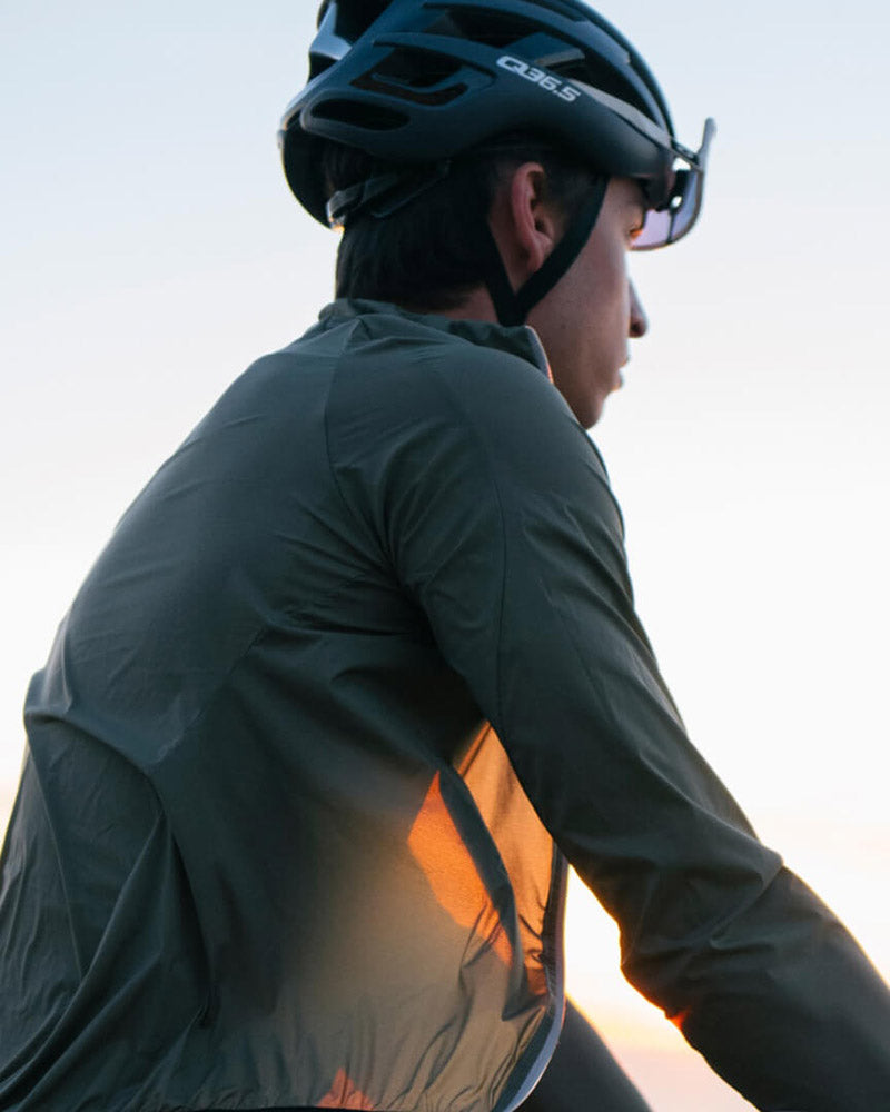 Q36.5 Air Jacket in Olive Green for Men – DSTNC