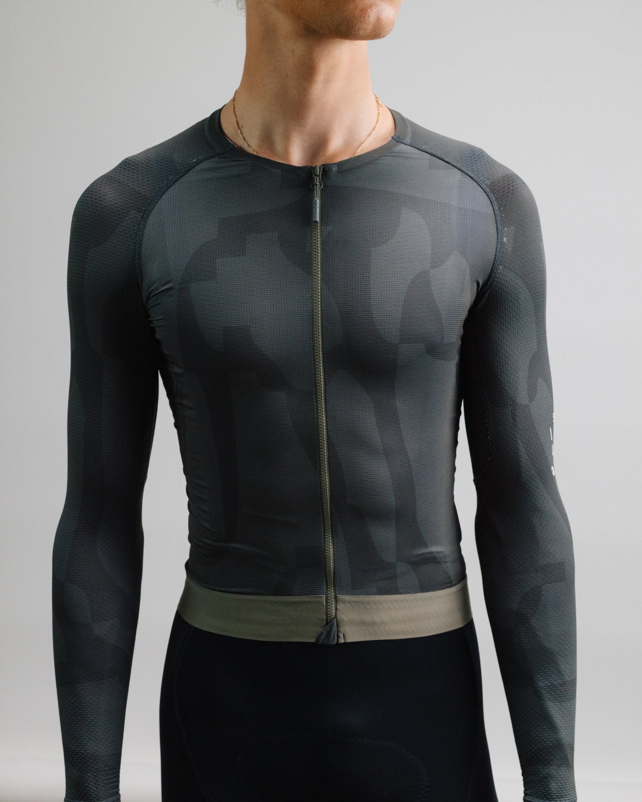 Isadore Alternative Ultralight Long Sleeve Jersey in Enigma