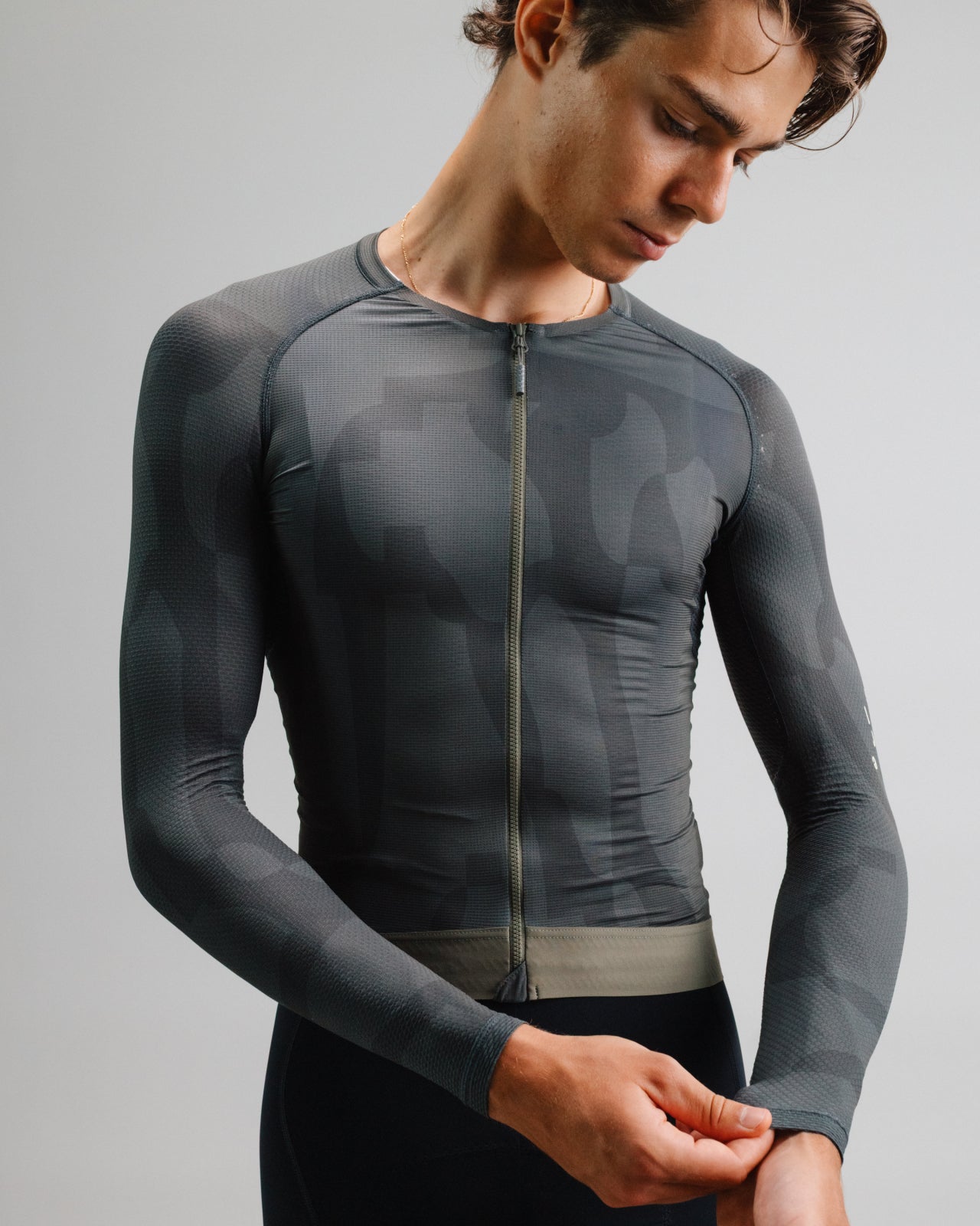 Isadore Alternative Ultralight Long Sleeve Jersey in Enigma