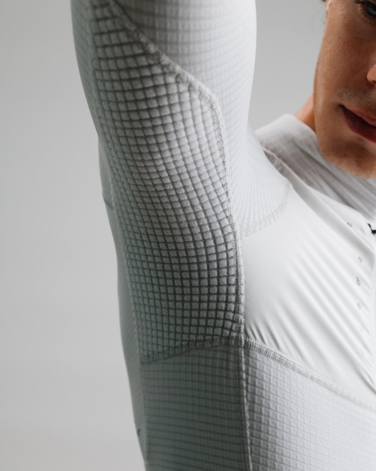 Isadore Alternative Winter Long Sleeve Jersey in Lunar Rock