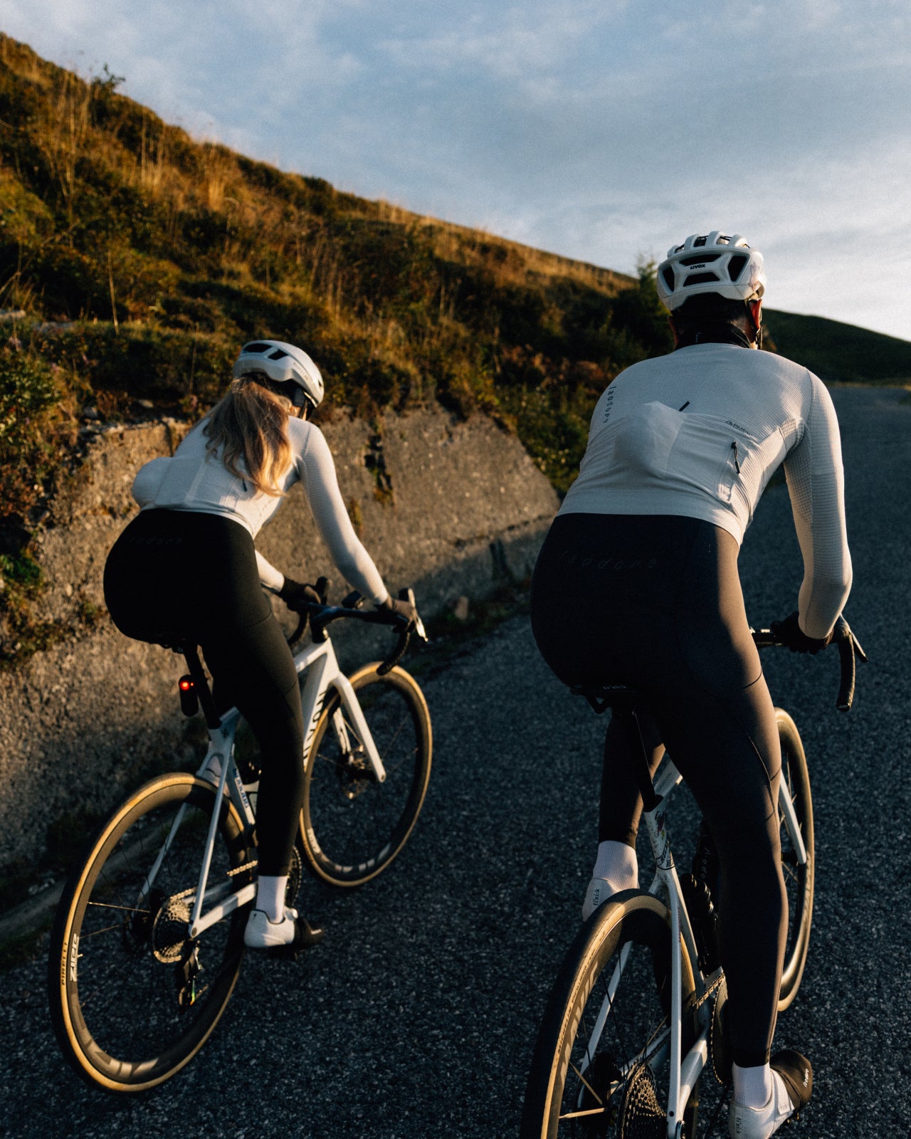 Isadore Alternative Winter Long Sleeve Jersey in Lunar Rock