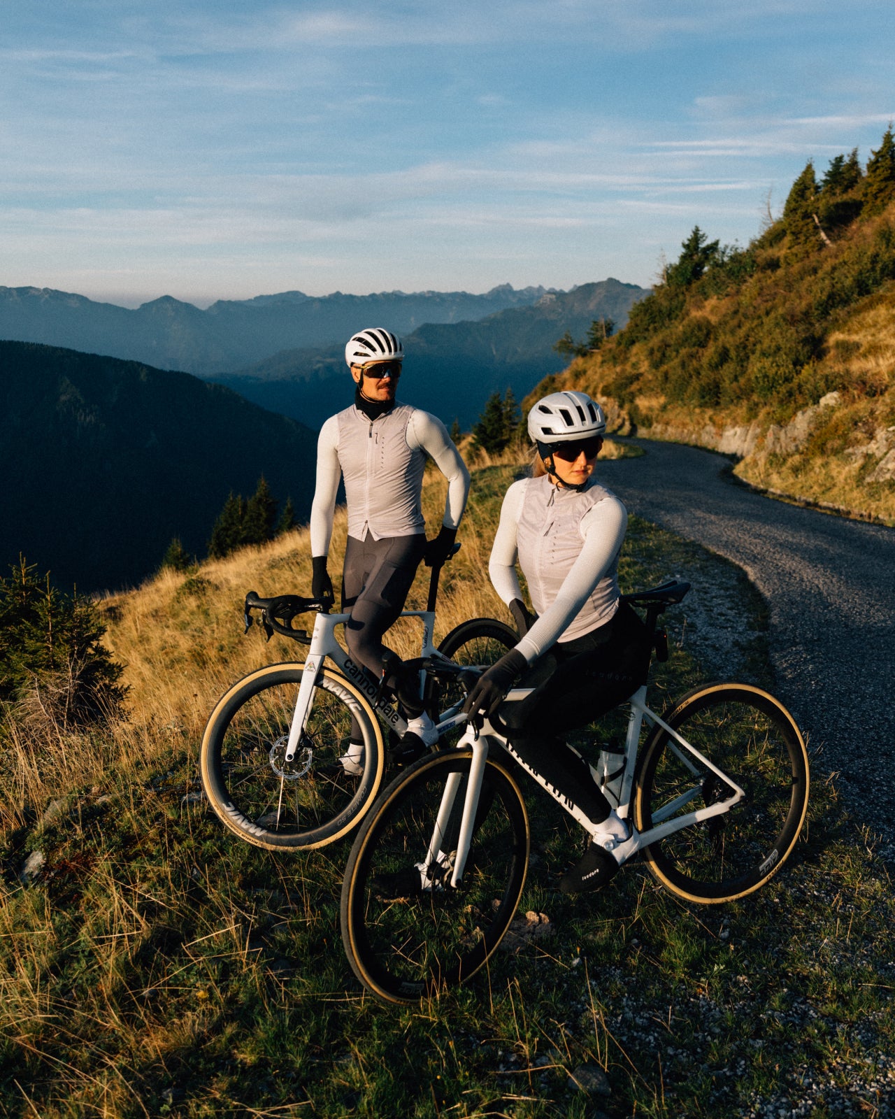 Isadore Alternative Winter Long Sleeve Jersey in Lunar Rock