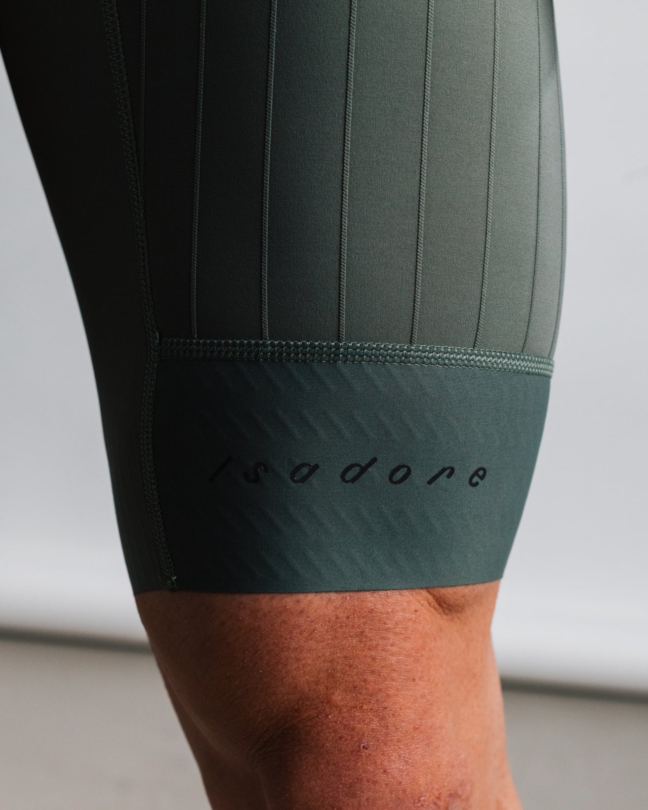 Echelon Aero Bib Shorts Mulled Basil