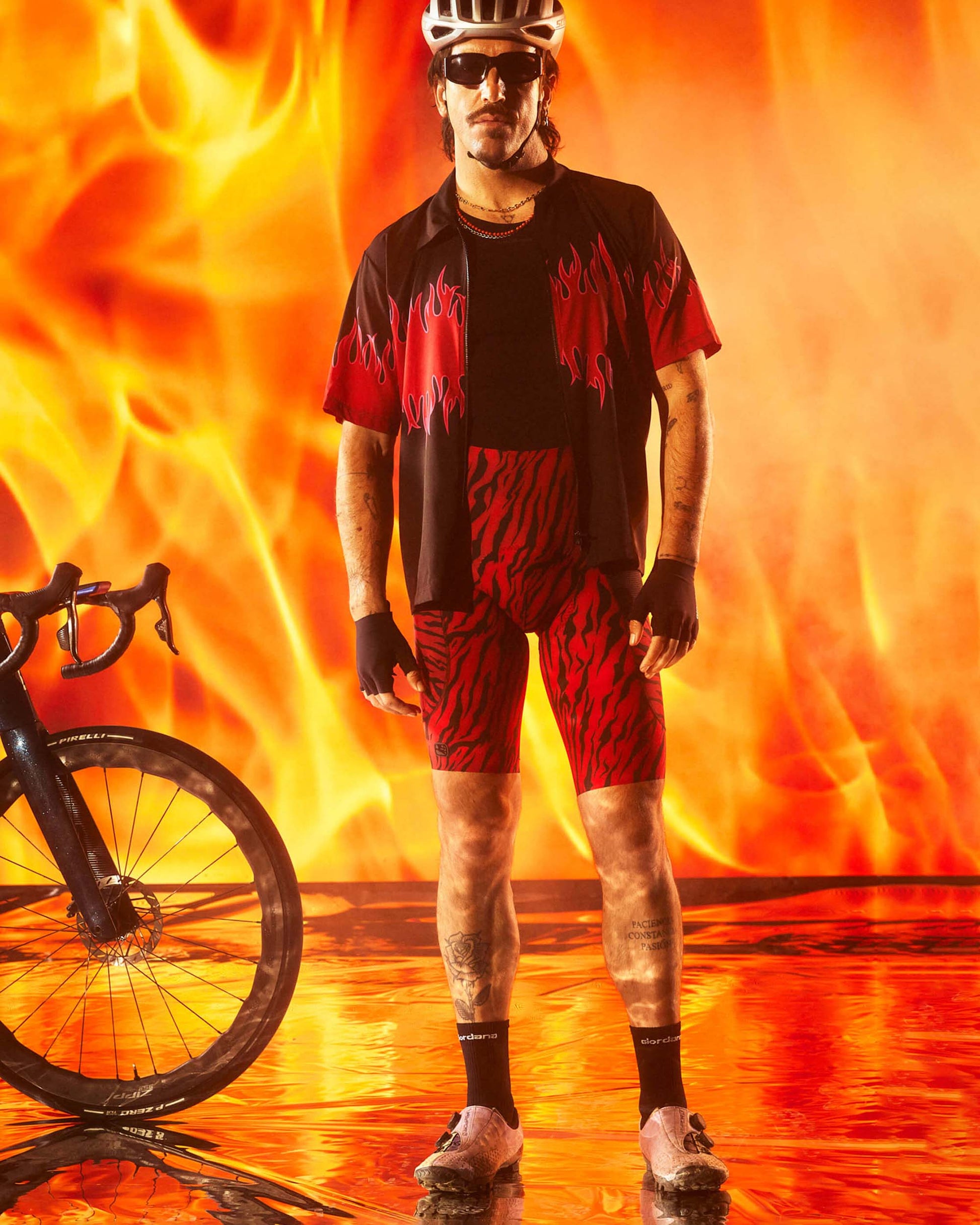 beyond gravel bike Giordana Beyond Gravel Cargo Bib Shorts in Red Tiger for Men – DSTNC