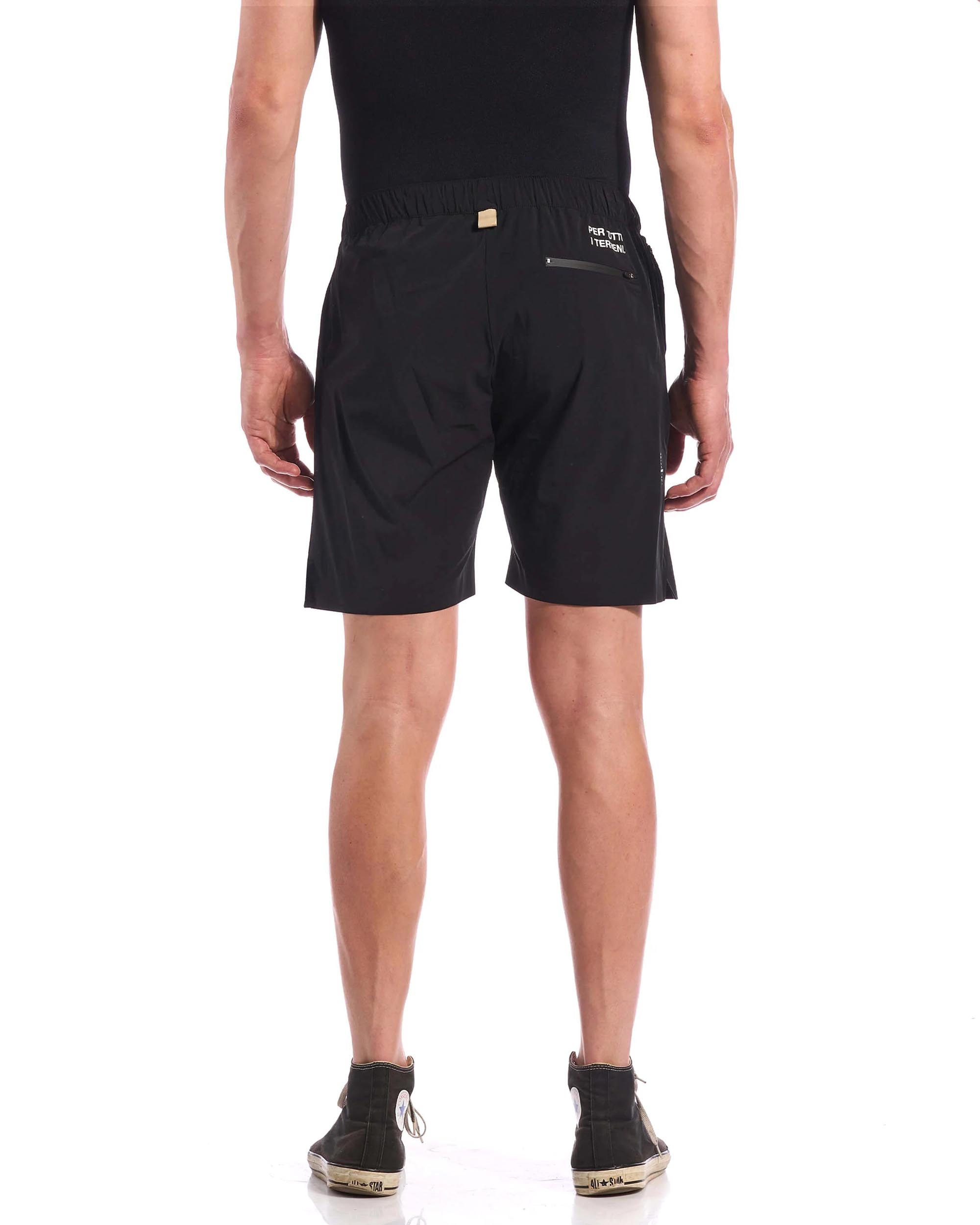 The Active Shorts 8"