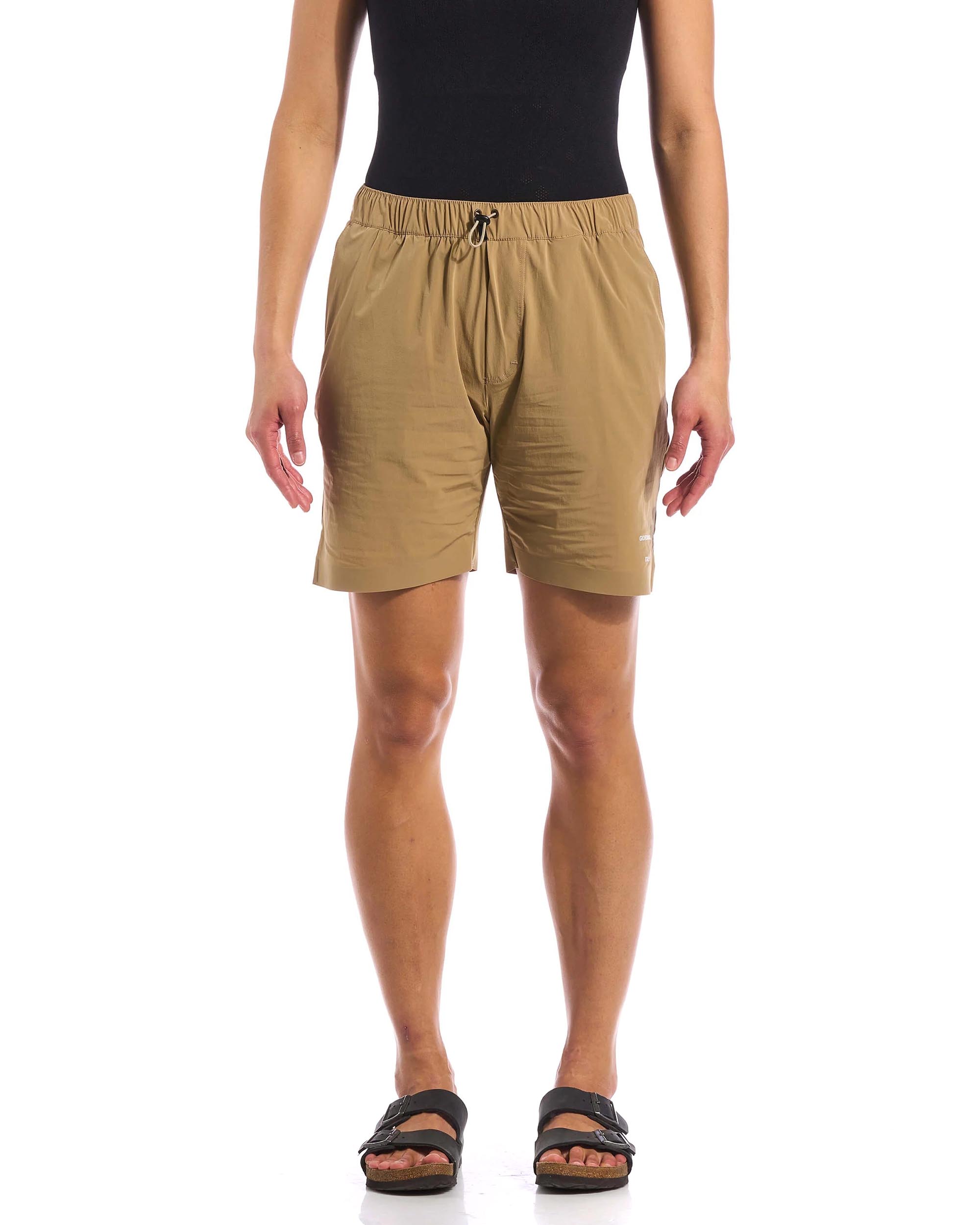 The Active Shorts 8"