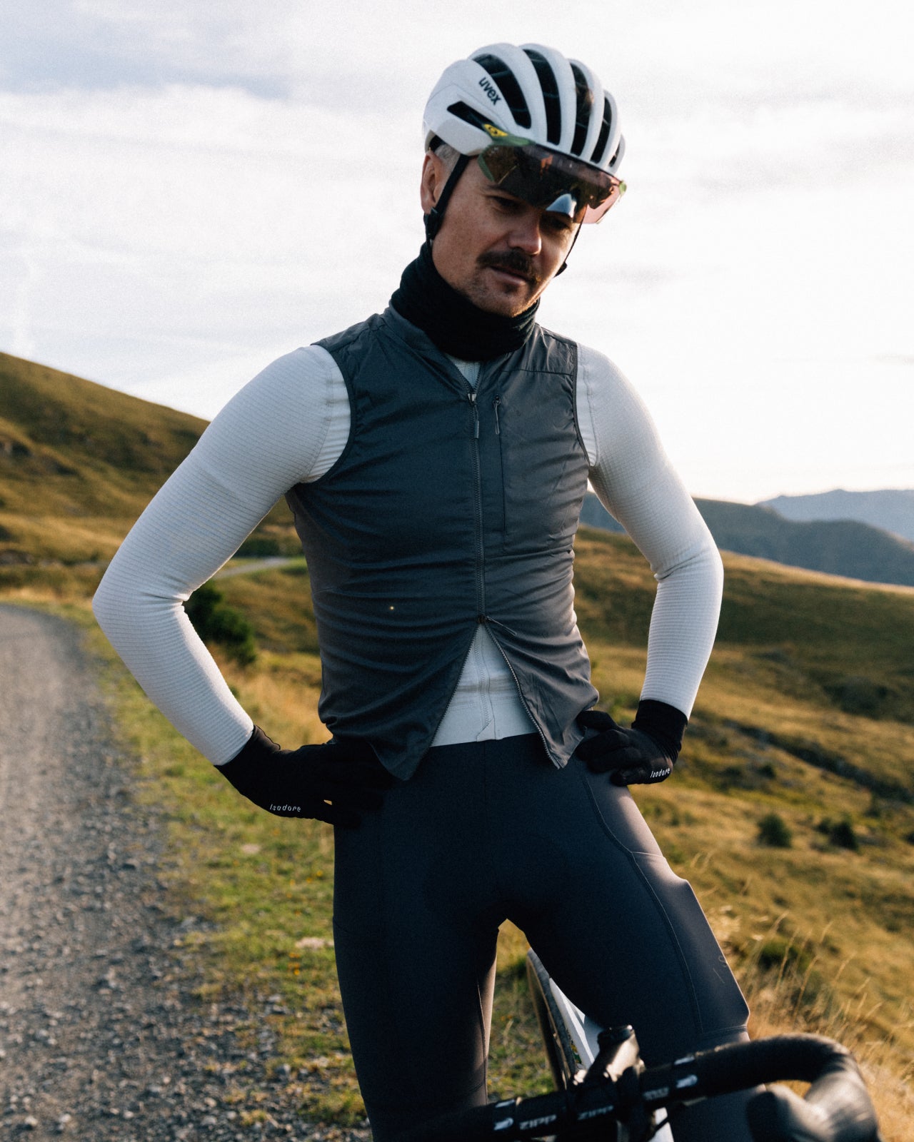 Isadore Insulated Gilet in Dark Core