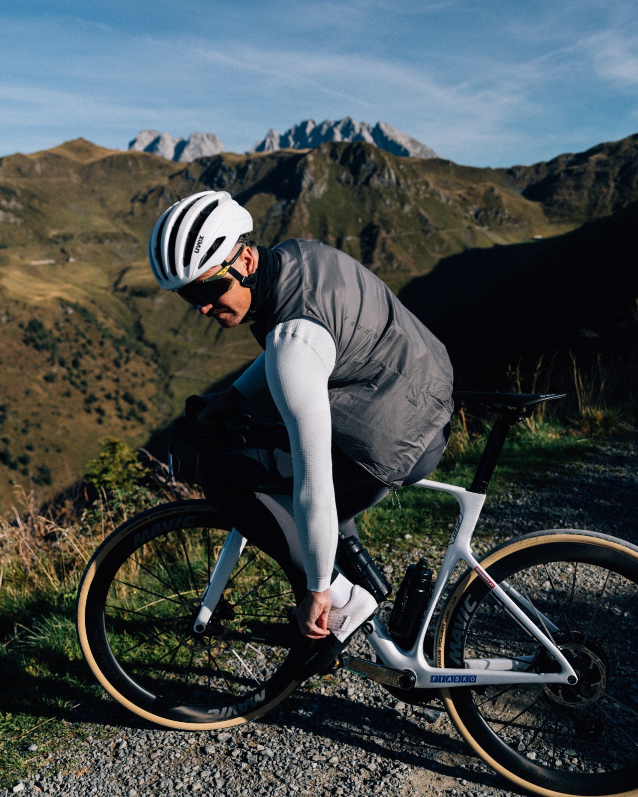 Isadore Insulated Gilet in Dark Core