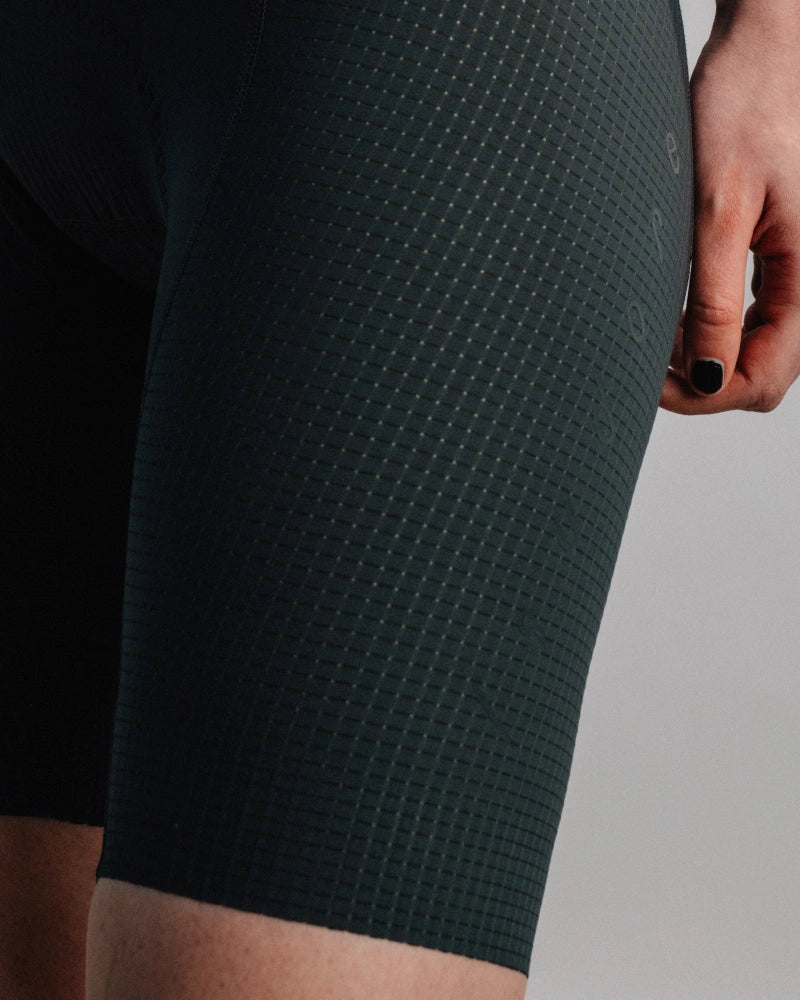 Women's Echelon Ultralight Bib Shorts